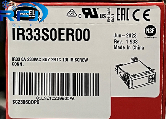 Controllatore di temperatura a vite Carel della serie IR33 IR33S0ER00