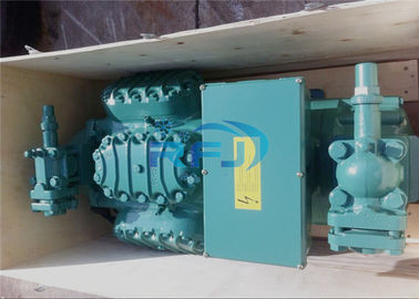 Il compressore a pistoni 8FE-70Y di Bitzer di 8 cilindri si raddoppia potere 8FC-70.2Y di controllo 70HP della capacità