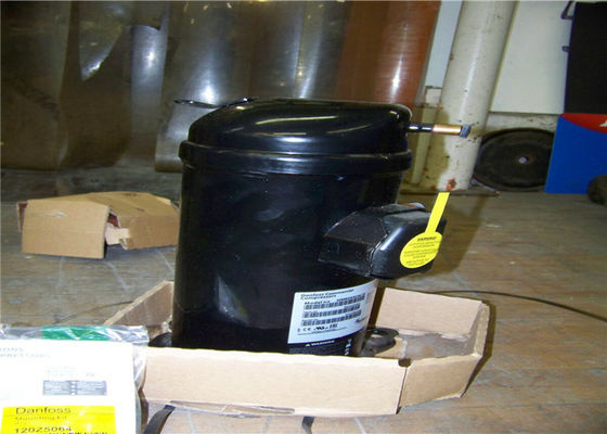 Refrigerazione originale dei compressori HRM038U4LP6 R22 del rotolo di CA della cancelleria